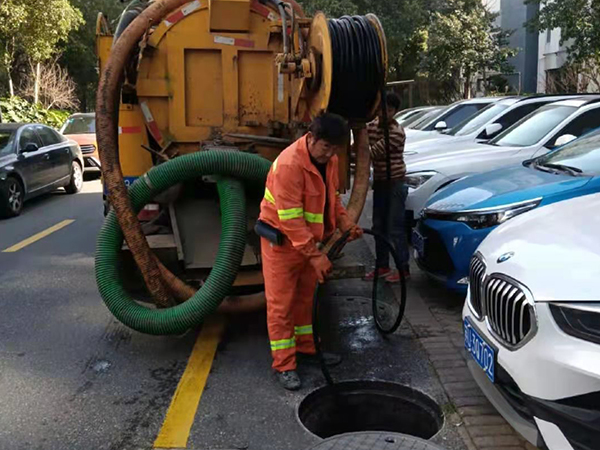 郑场镇排污管道清淤